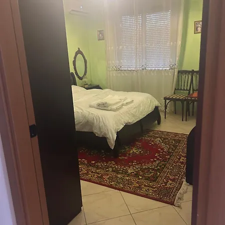 Center Square Skanderbeg アパート ティラナ