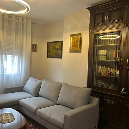 Apartment Center Square Skanderbeg *